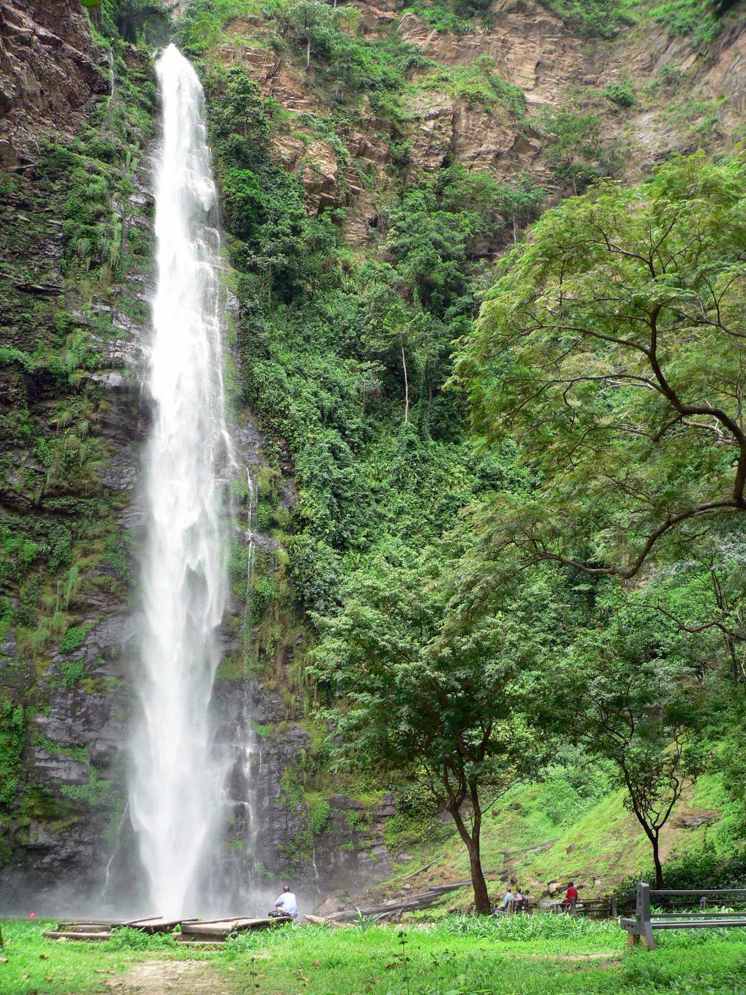 Cataratas Inferiores de Wli
