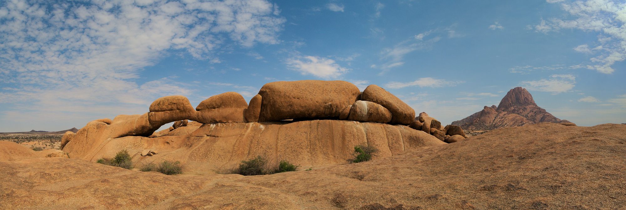Spitzkoppe rock arch panorama